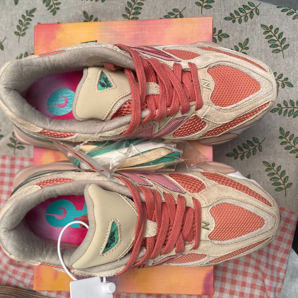 New Balance 9060 Red Cream